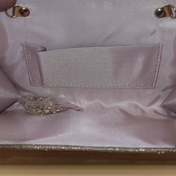 Women's Pink Glittery Evening Bag/Clutch with Detachable Chain Strap, NWOT - Picture 2 of 3
